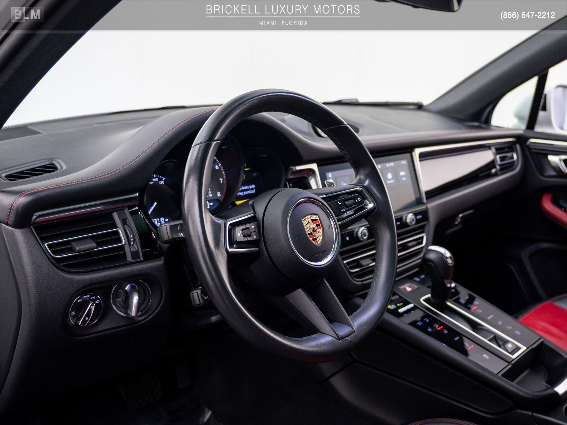 Used 2023 Porsche Macan S AWD/4WD image 18