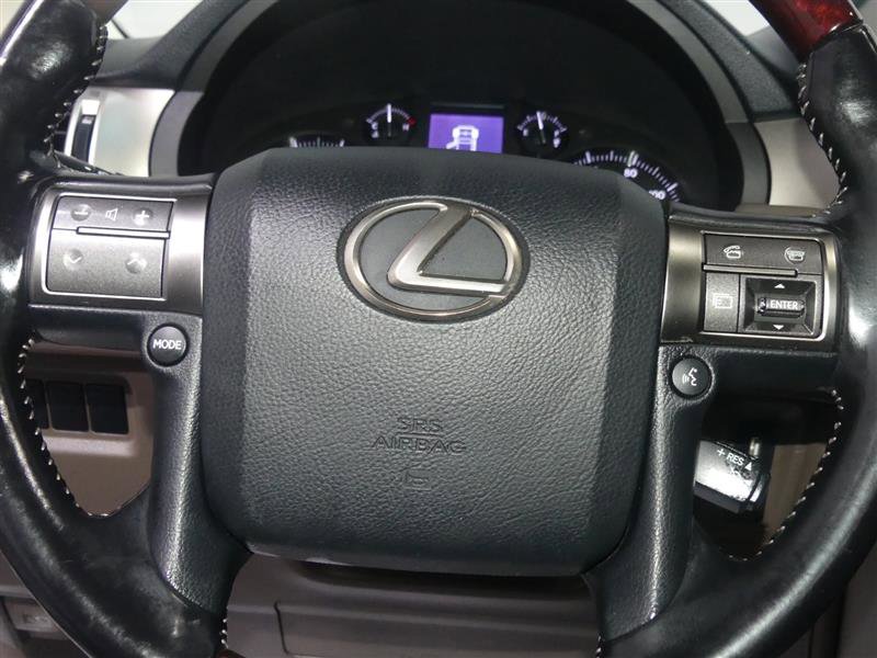 Used 2018 Lexus GX 460 Premium w/ Premium Package image 32