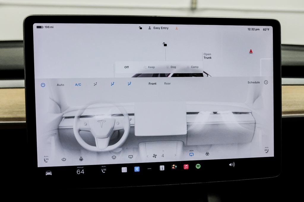Used 2023 Tesla Model Y Long Range AWD/4WD image 23