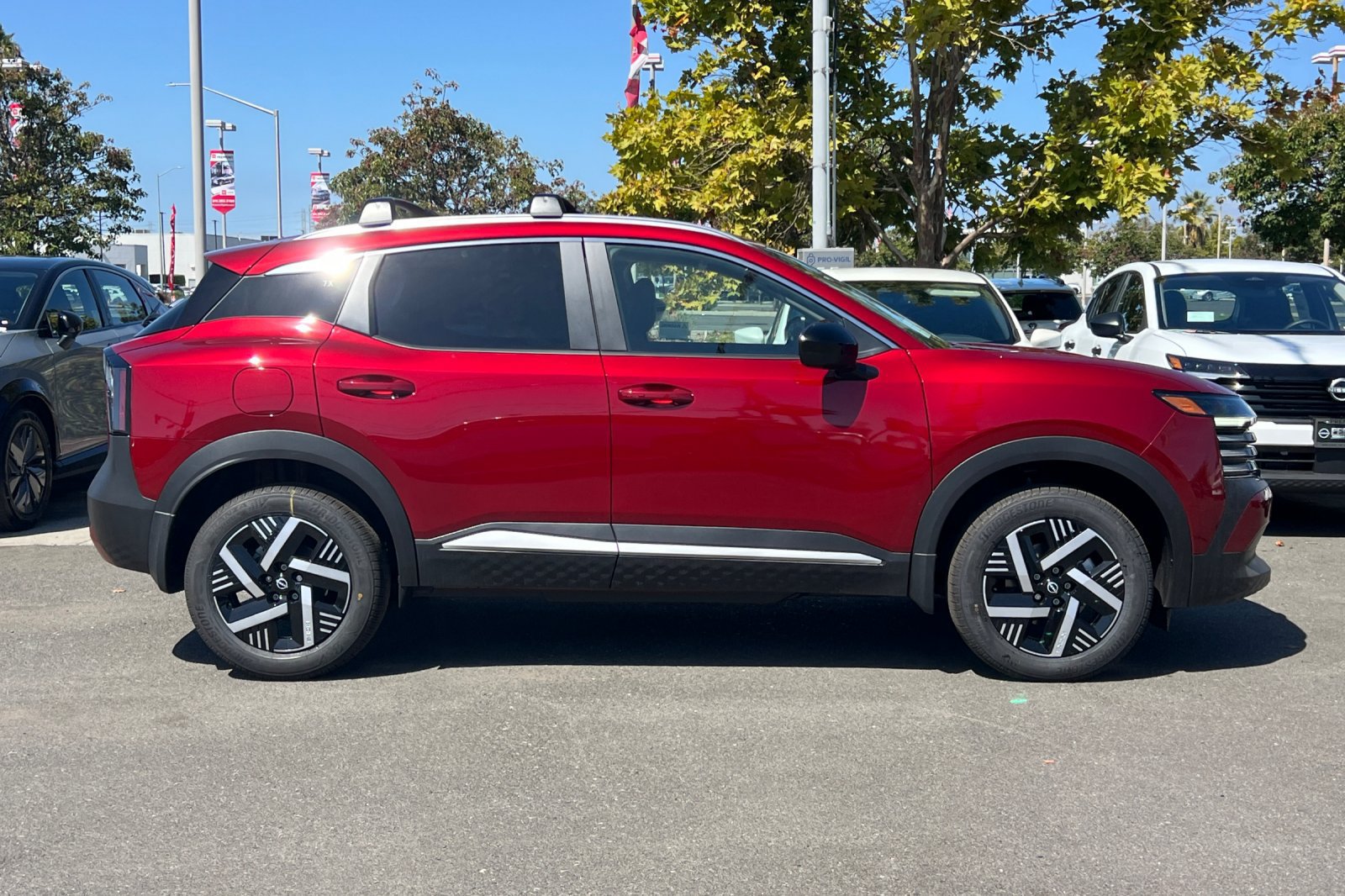 New 2027 Nissan Kicks SV FWD image 3