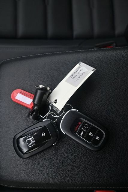 Used 2024 Honda CR-V EX-L image 10
