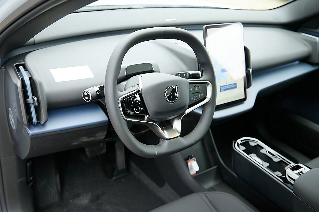 New 2026 Volvo EX30 Cross Country Ultra image 13