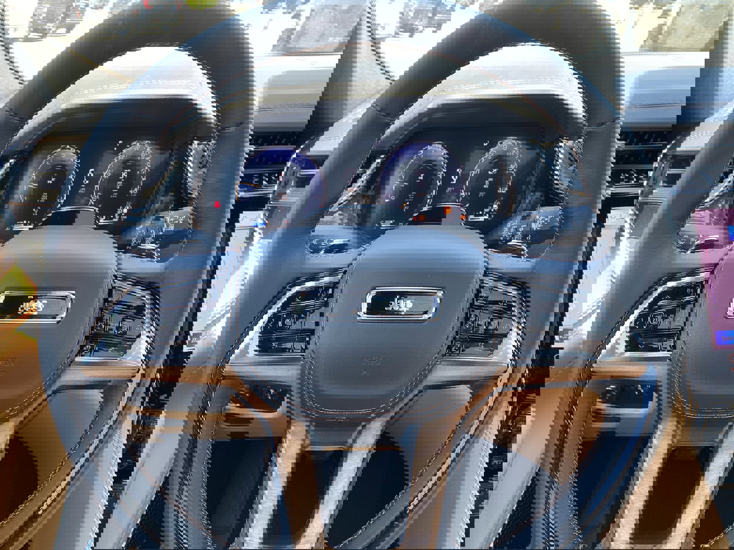 New 2025 Jeep Grand Cherokee L Summit image 8