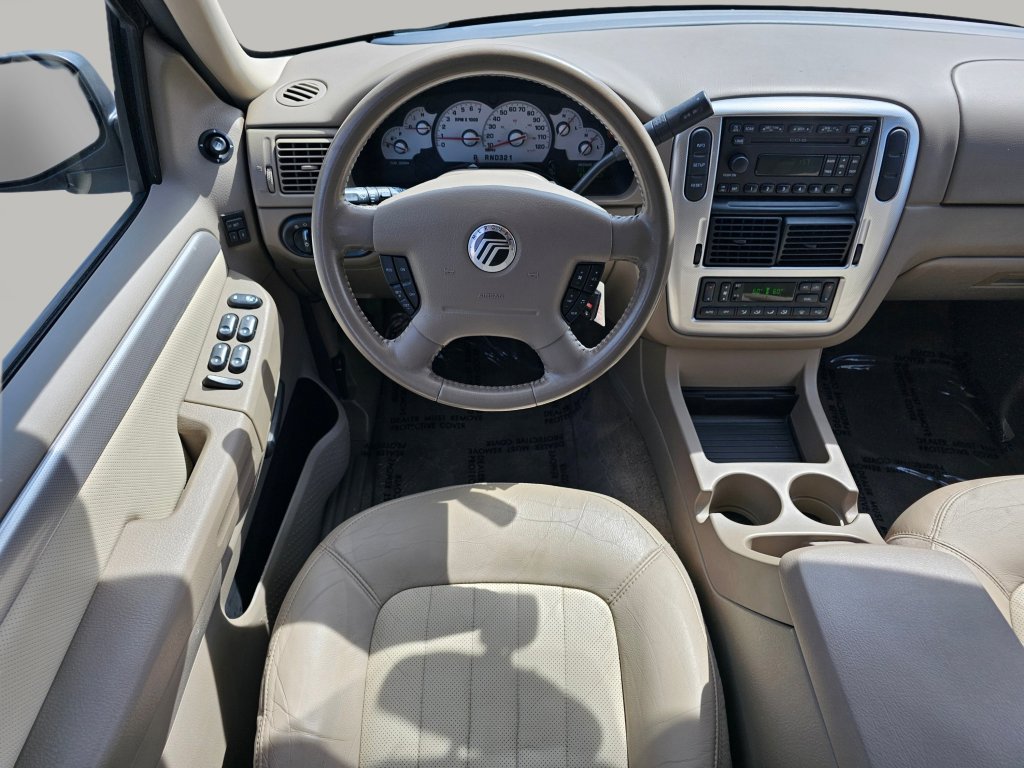 Used 2004 Mercury Mountaineer Premier image 3