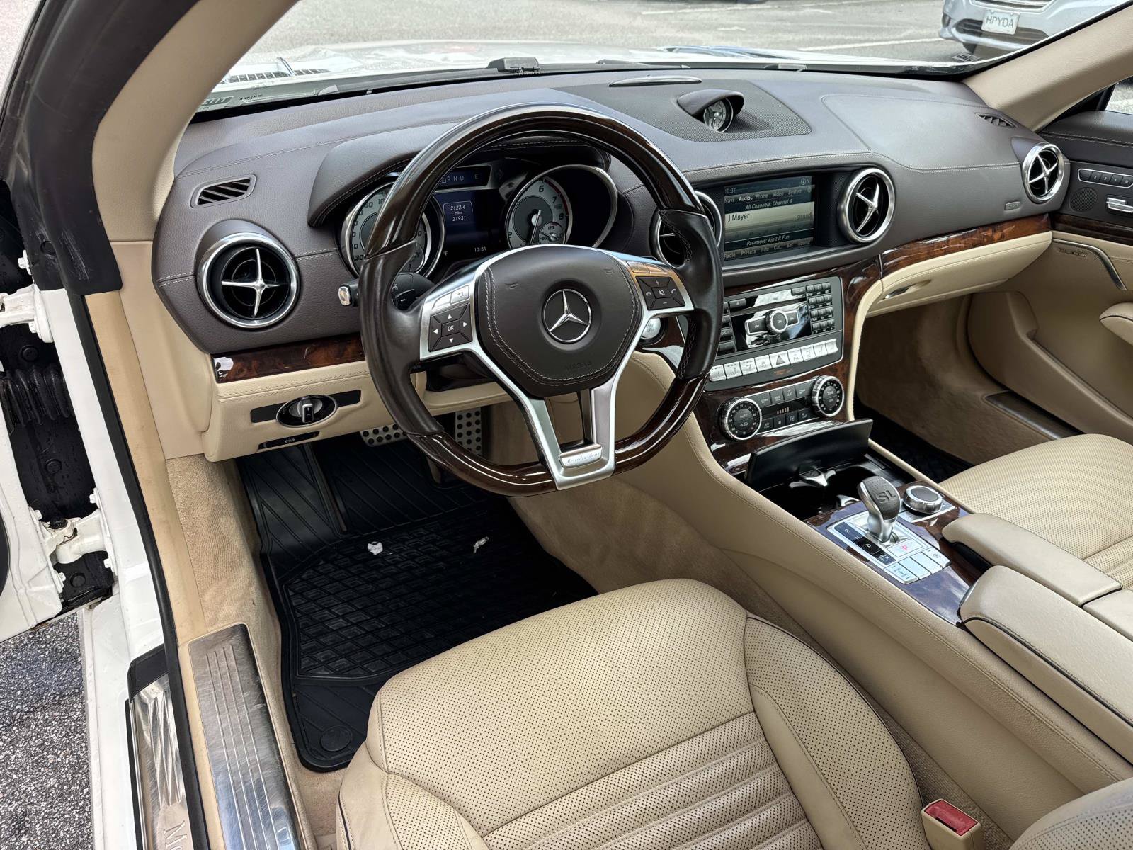 Used 2015 Mercedes-Benz SL 550 image 15