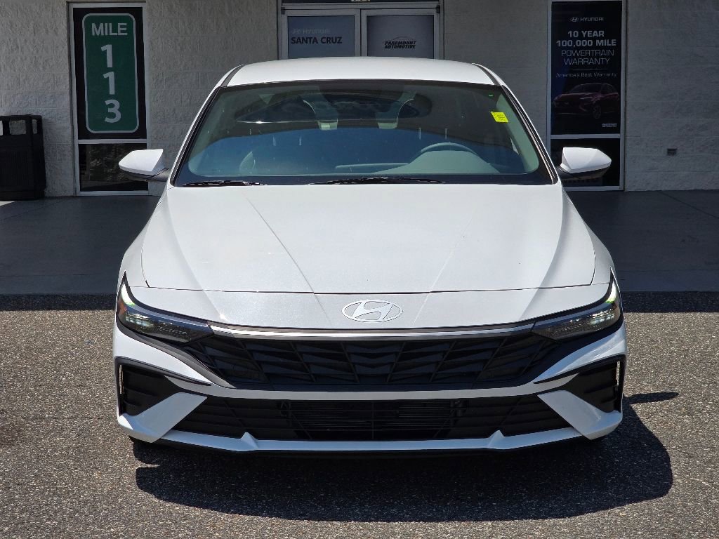 New 2025 Hyundai Elantra Blue image 22
