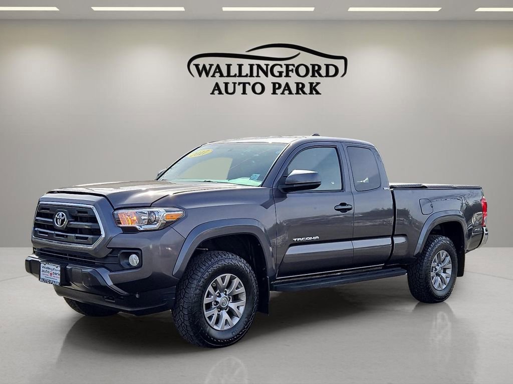 Used 2017 Toyota Tacoma SR5 w/ Tow Package image 1