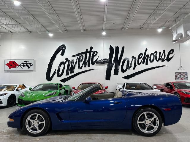 Used 2004 Chevrolet Corvette Convertible w/ Preferred Equipment Group RWD image 2