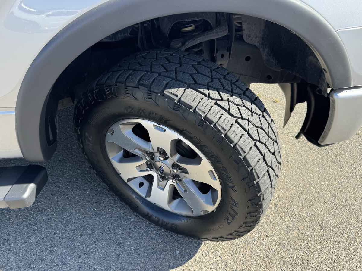 Used 2014 Ford F150 FX4 w/ Equipment Group 402A Luxury AWD/4WD image 35