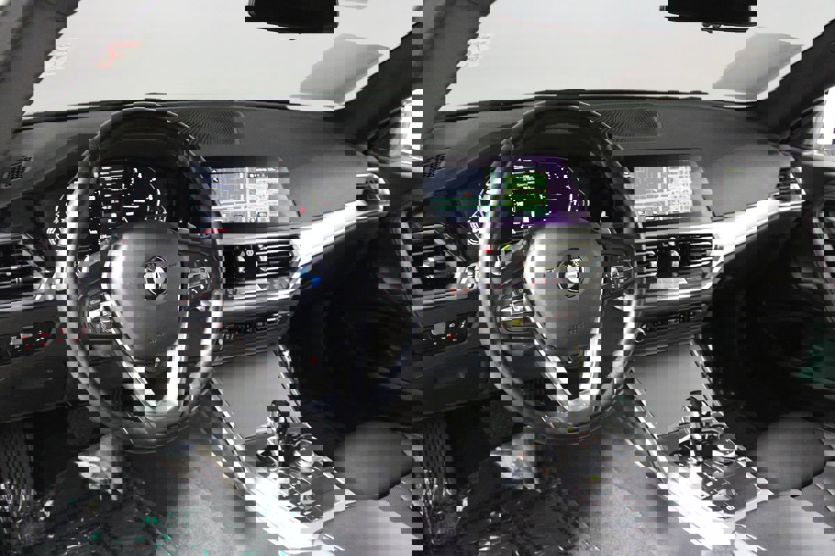 Used 2022 BMW 230i Coupe w/ Convenience Package image 25