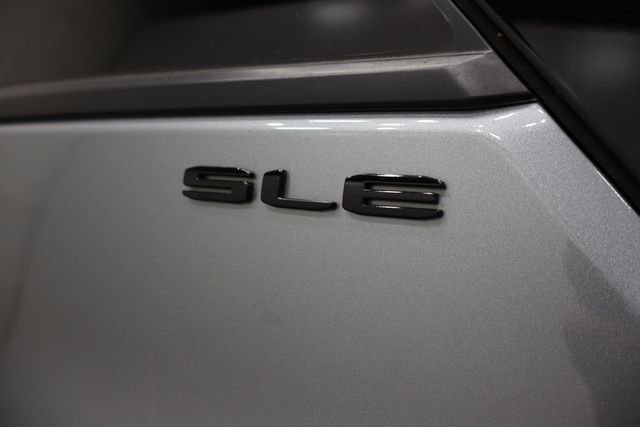 Used 2023 GMC Terrain SLE w/ Driver Convenience Package image 45