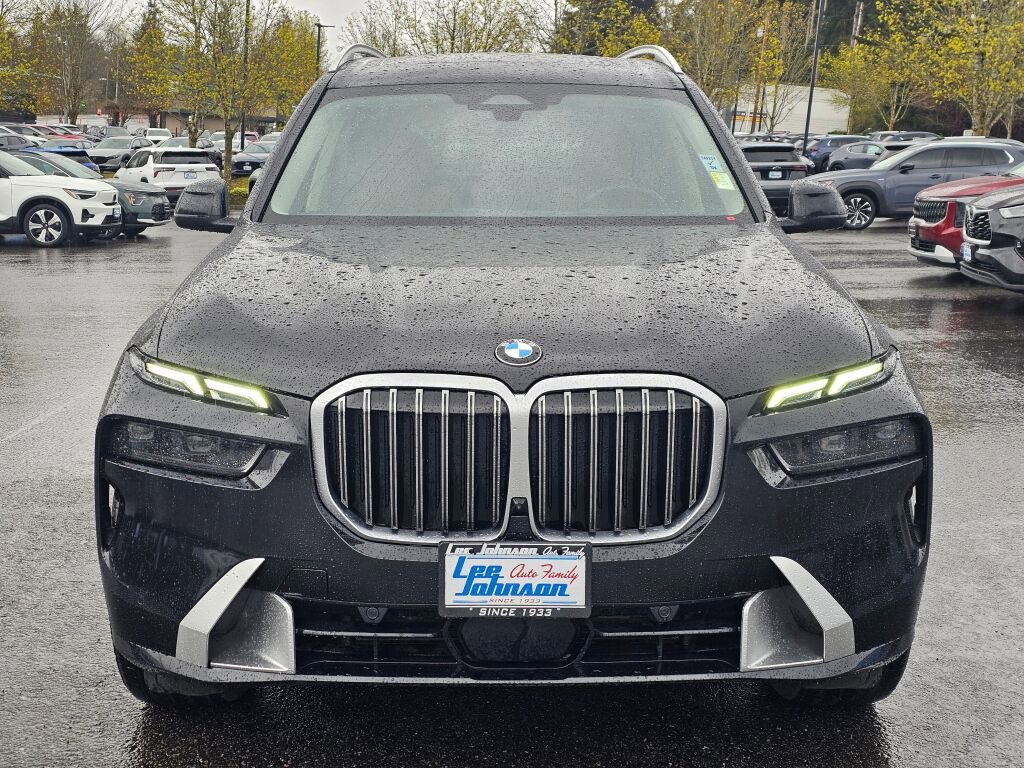 Used 2026 BMW X7 xDrive40i image 2