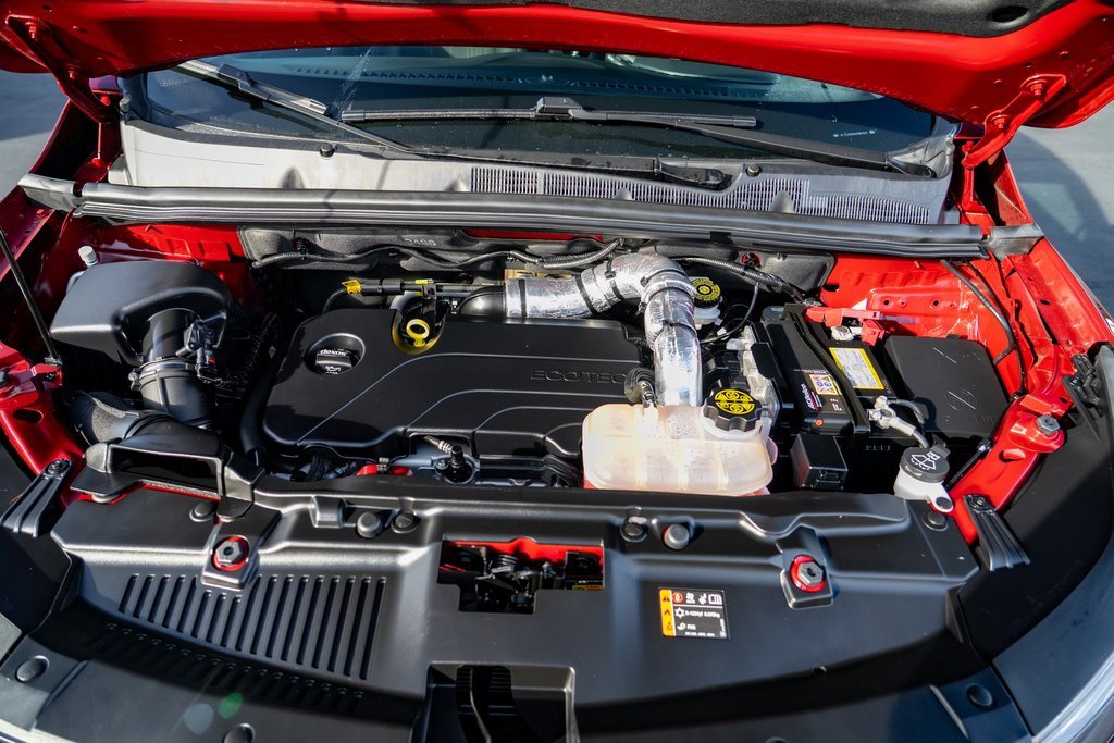 Used 2022 Chevrolet Trax LT w/ LT Convenience Package image 26