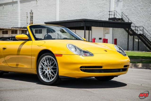 Used 2000 Porsche 911 Carrera 4 image 32