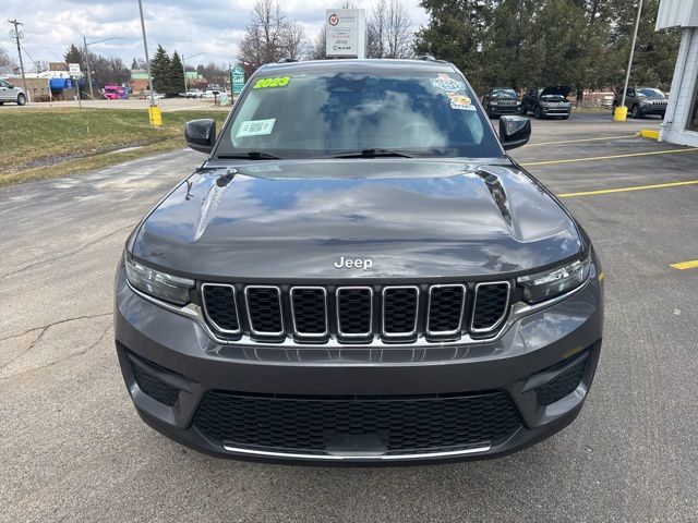 Used 2023 Jeep Grand Cherokee Laredo X image 8