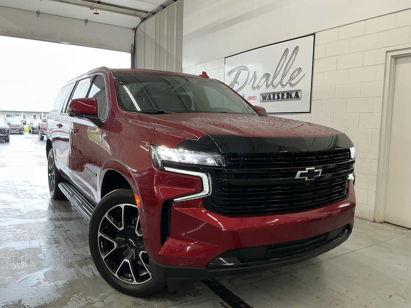 Used 2024 Chevrolet Suburban RST w/ Luxury Package