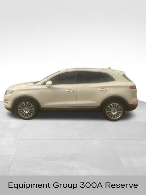 Used 2018 Lincoln MKC Reserve FWD image 3