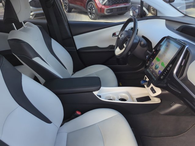 Used 2018 Toyota Prius Four image 24