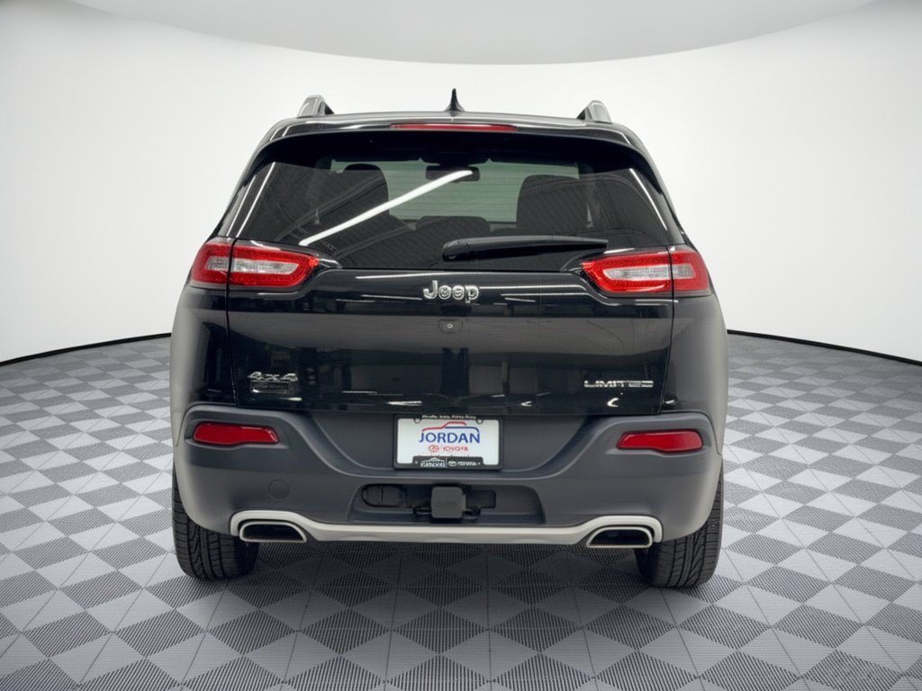 Used 2015 Jeep Cherokee Limited w/ Trailer Tow Group AWD/4WD image 11
