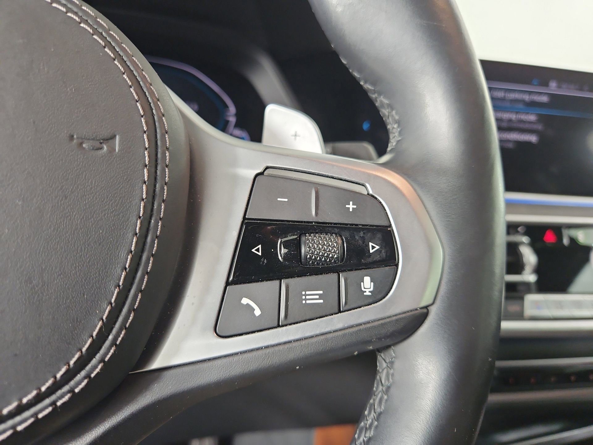 Used 2022 BMW X5 xDrive45e w/ M Sport Package AWD/4WD image 27