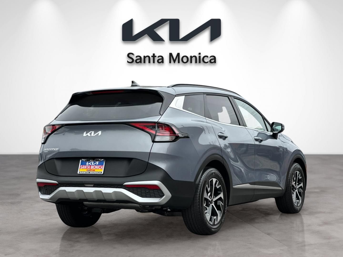 Used 2025 Kia Sportage EX w/ Premium Package FWD image 6