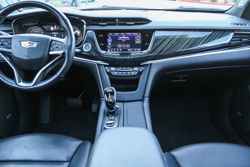 Certified 2023 Cadillac XT6 Premium Luxury image 13
