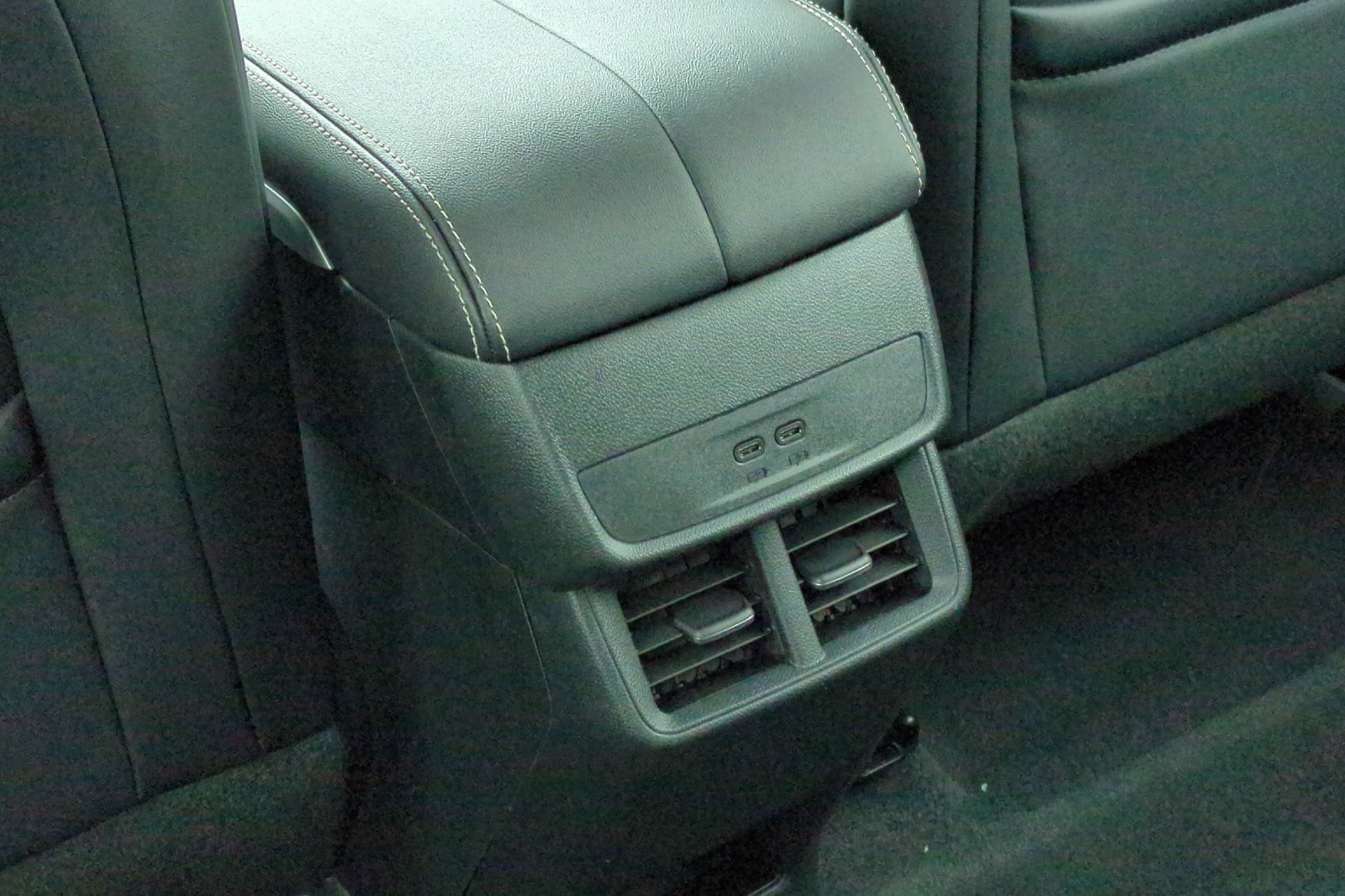 New 2026 GMC Terrain Elevation w/ Elevation Premium Package AWD/4WD image 13
