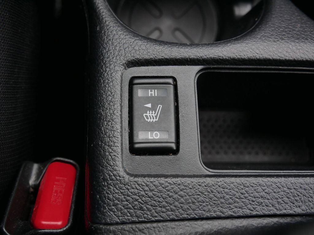 Used 2020 Nissan Rogue SV image 33