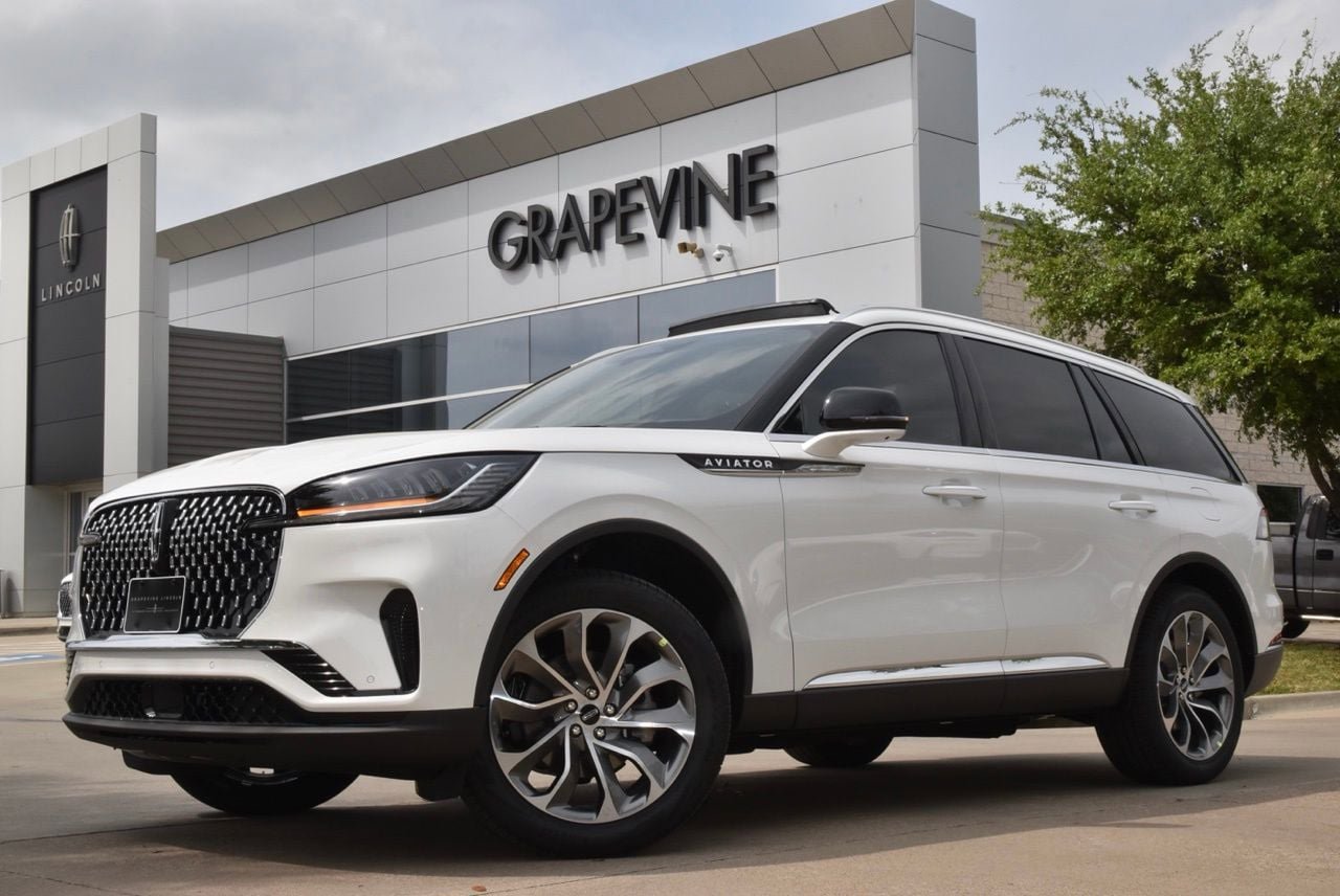 New 2026 Lincoln Aviator Reserve AWD/4WD image 1