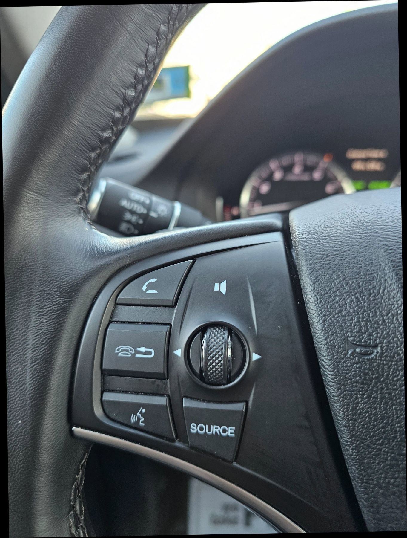 Used 2020 Acura MDX SH-AWD w/ Technology Package image 15