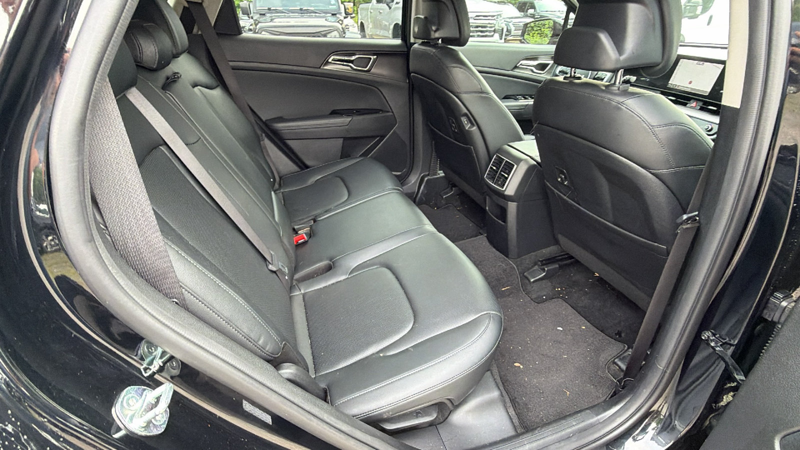 Used 2025 Kia Sportage EX w/ Premium Package FWD image 22