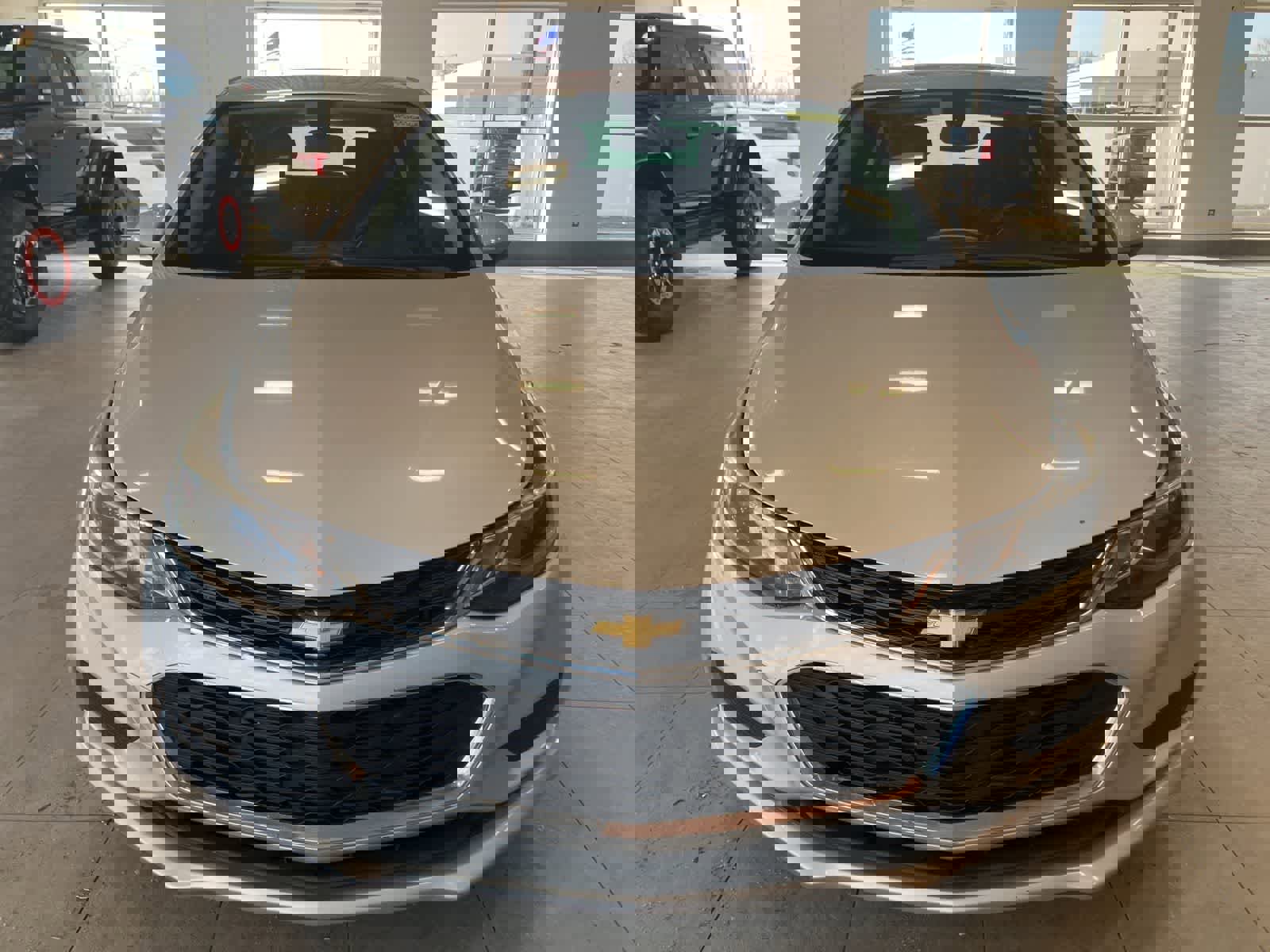 Used 2017 Chevrolet Cruze LT w/ Convenience Package image 2