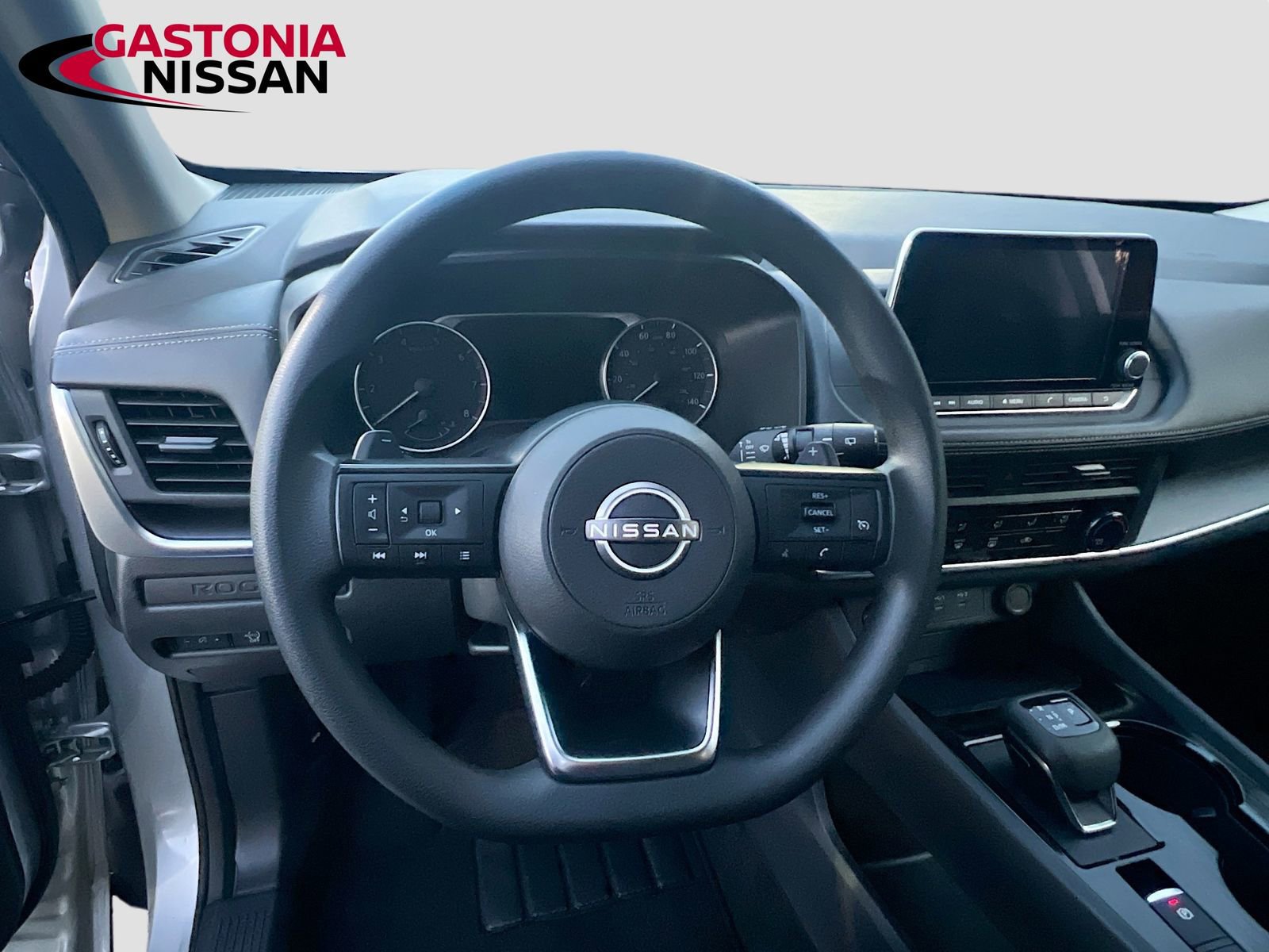 Used 2024 Nissan Rogue S image 14