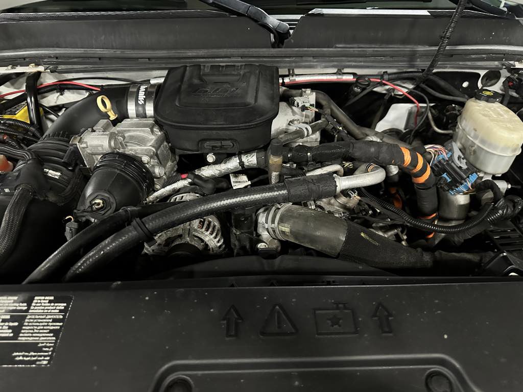 Used 2014 GMC Sierra 2500 Denali w/ Suspension Package, Off-Road image 30