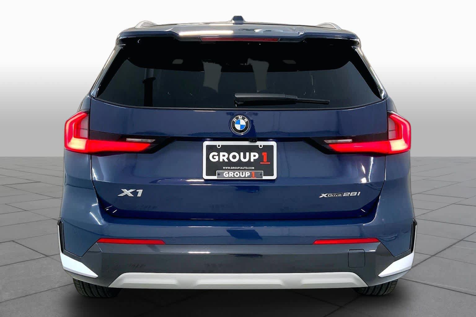 Used 2026 BMW X1 xDrive28i AWD/4WD image 4