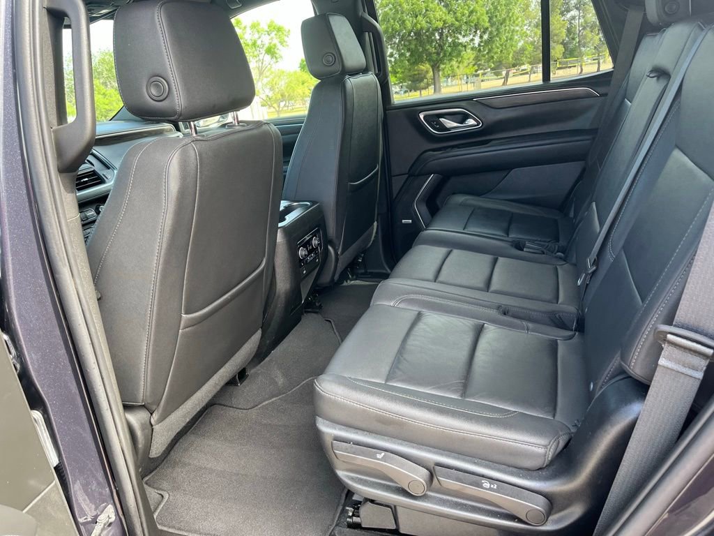 Used 2023 Chevrolet Tahoe LT w/ Luxury Package AWD/4WD image 10