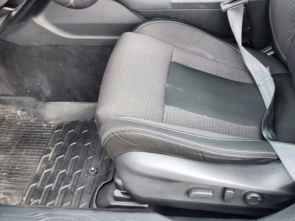 Used 2022 Subaru Outback Premium w/ Popular Package #1 image 8