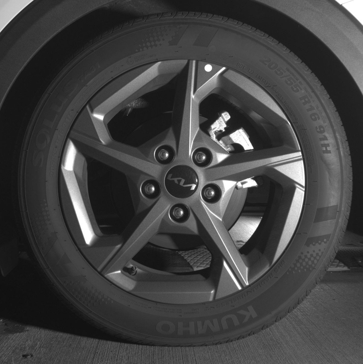 Used 2025 Kia K4 LXS image 14