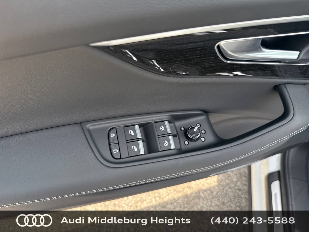 New 2026 Audi Q7 3.0T Premium Plus AWD/4WD image 12