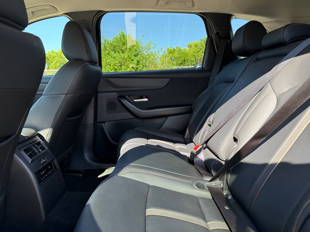 Used 2025 MAZDA CX-90 3.3 Turbo w/ Select Package image 14