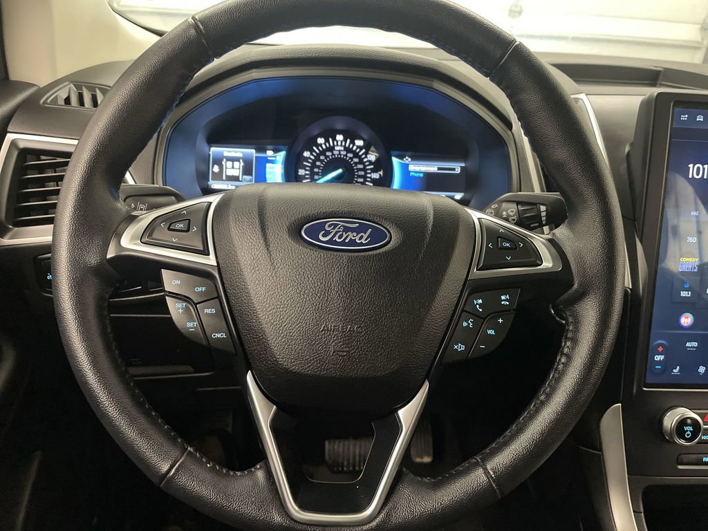 Used 2023 Ford Edge SEL AWD/4WD image 5