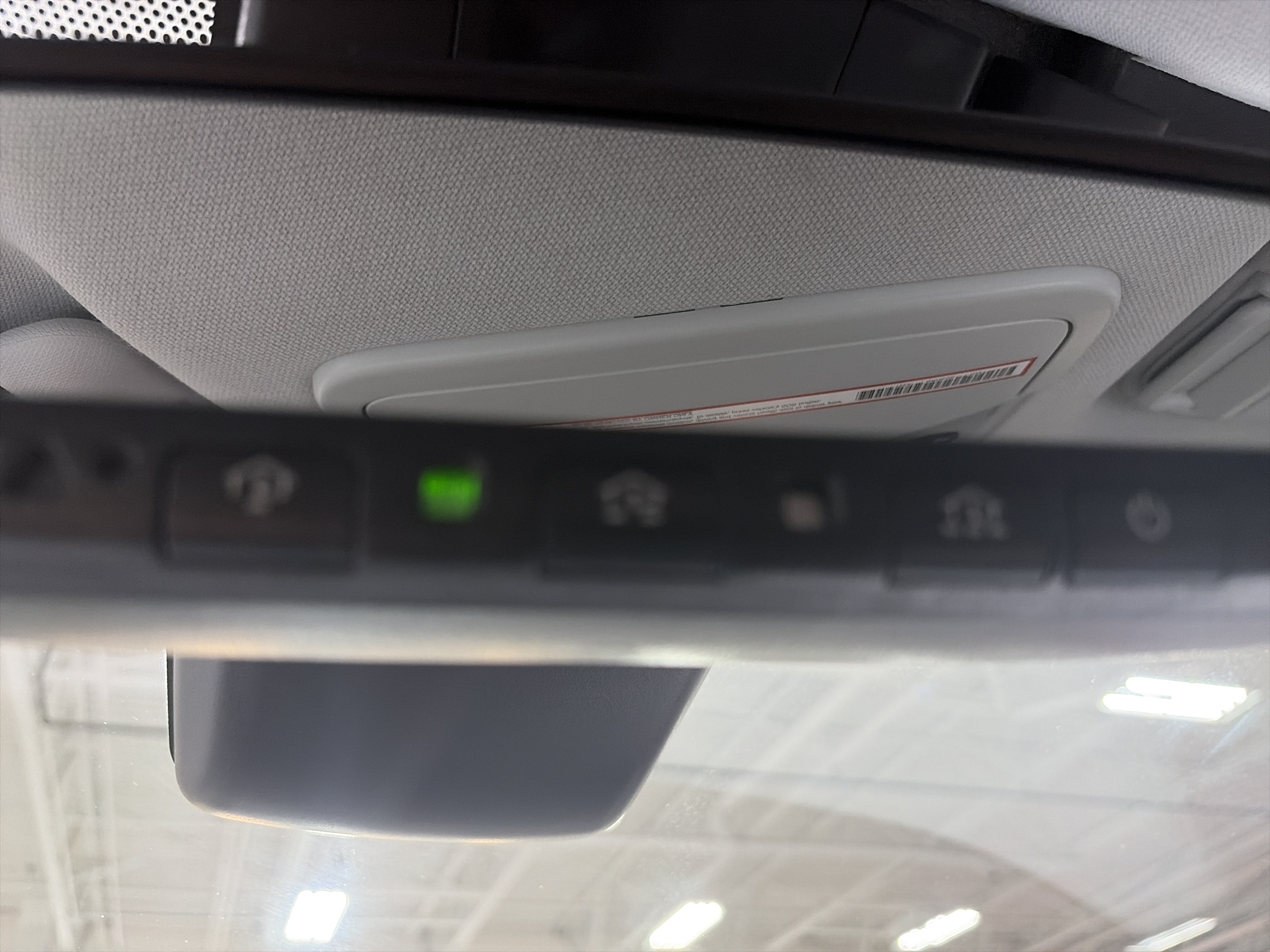 Used 2022 Toyota Prius Prime Limited FWD image 21