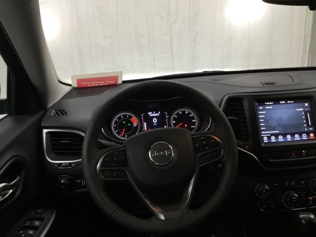 Used 2022 Jeep Cherokee Latitude w/ Trailer Tow Group image 33