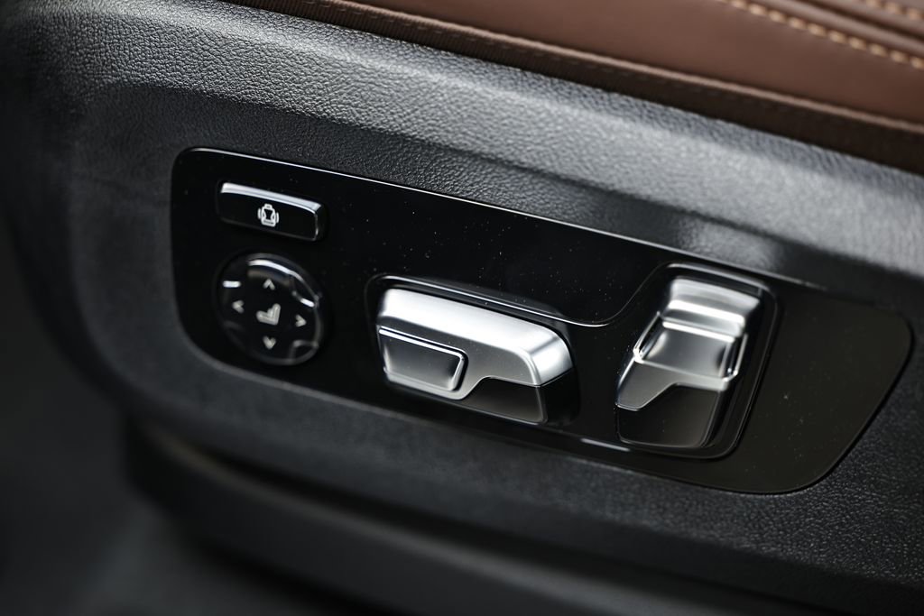 New 2026 BMW X5 xDrive50e w/ Executive Package image 21