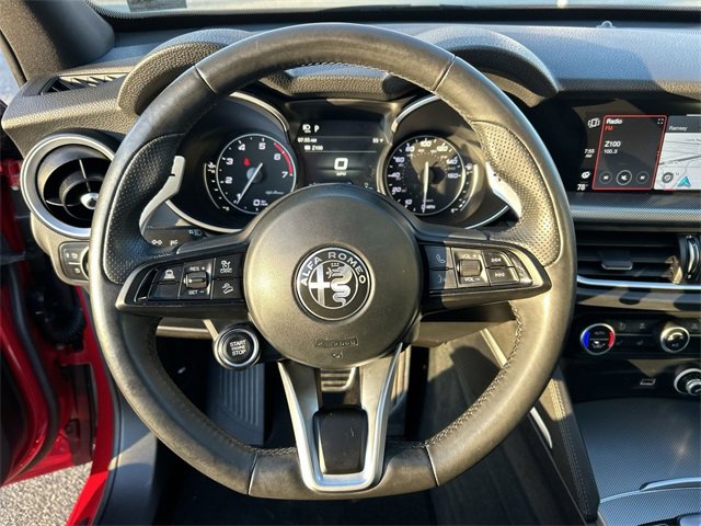 Used 2022 Alfa Romeo Stelvio Veloce image 18