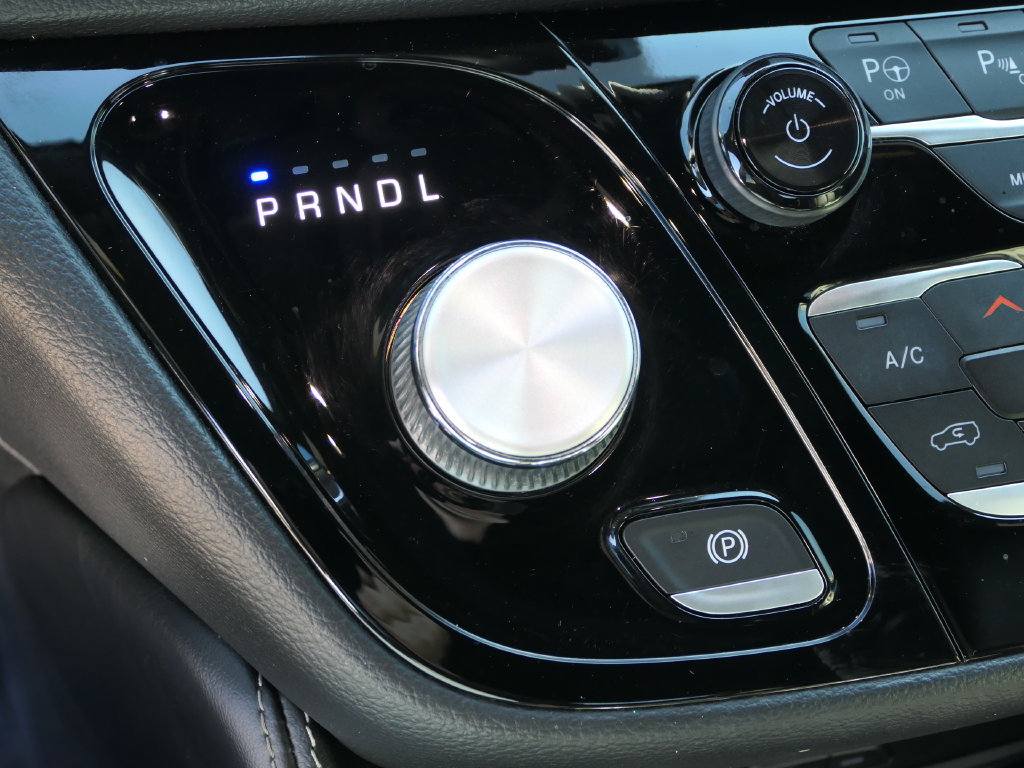 Certified 2022 Chrysler Pacifica Limited w/ Uconnect Theater Family Group AWD/4WD image 21