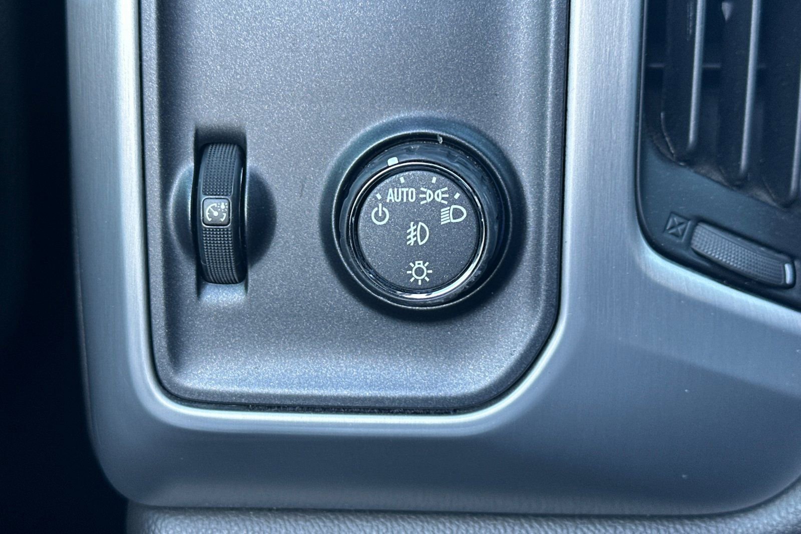 Used 2016 GMC Sierra 1500 SLT RWD image 39