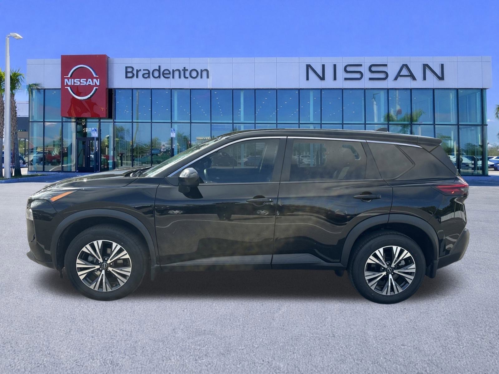 Certified 2023 Nissan Rogue SV image 8