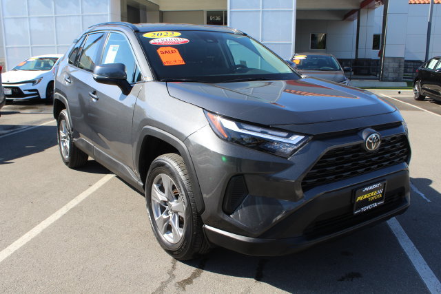 Certified 2022 Toyota RAV4 XLE FWD image 2