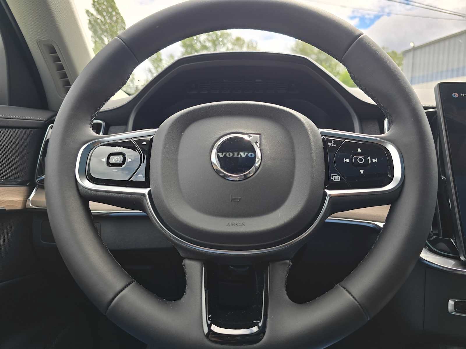 New 2026 Volvo XC90 B6 Plus w/ Protection Package AWD/4WD image 25